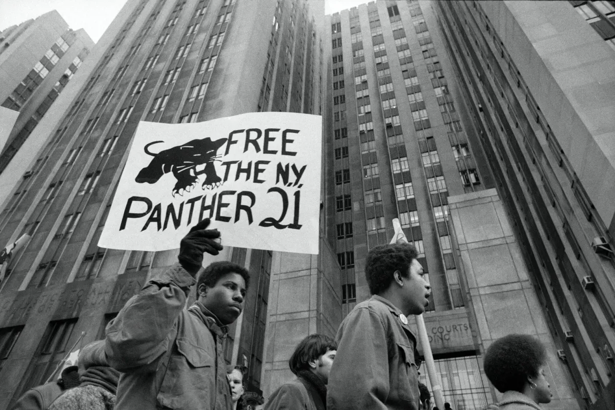 Solidarity With Jakhi McCray: Until All Walls Fall!